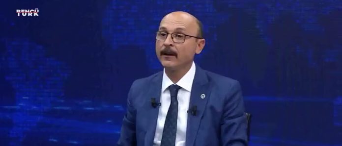 OKULLARDA ÖĞRENCİLERE SERBEST KIYAFET UYGULAMASIYLA 13 YIL KAYBETTİK!
